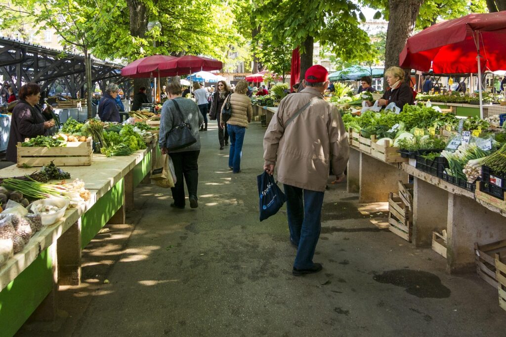 How to Start Up a Local Farmers Markets