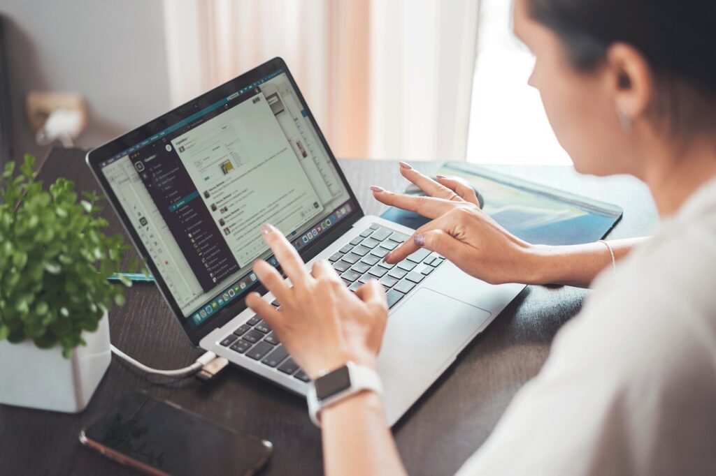 How to Network and Collaborate With Other Entrepreneurs and Startups